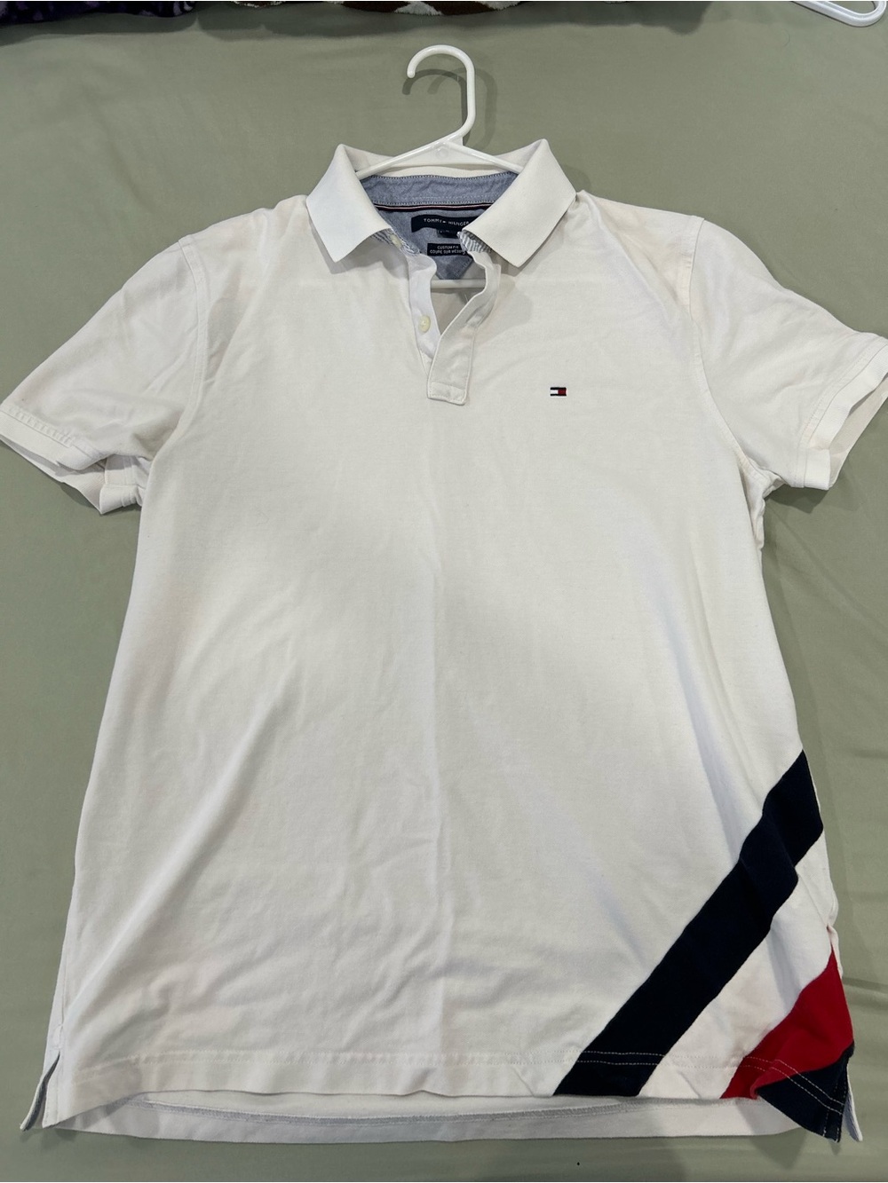 Tommy Hilfiger White Polo with Navy and Red Diagonal Stripes